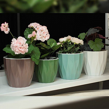 00035927 Кашпо с прикорневым поливом Флюте, 3 л